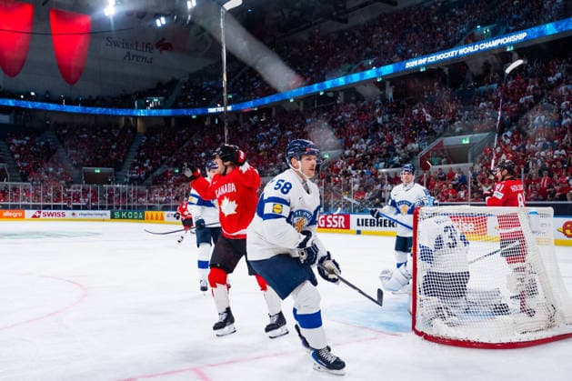 ZURICH, SWITZERLAND - MAY 30: 18can- after his :1 goal during the Quarter Finals - Match 62 between Canada and Finland at the IIHF Ice hockey, Eishockey World Championship, WM, Weltmeisterschaft 2026, Swiss Life Arena on May 30, 2026 in Zurich, Switzerland. Zurich Switzerland Copyright: xTimoxSteinx