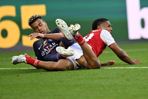 Paris Saint-Germain v Arsenal - UEFA Champions League final BUDAPEST, HUNGARY - MAY 30: Desire Doue (L) of Paris Saint-Germain in action against Myles Lewis-Skelly (R) of Arsenal during the UEFA Champions League final match between Paris Saint-Germain (PSG) and Arsenal at Puskas Arena in Budapest, Hungary, on May 30, 2026. Halil Sagirkaya Anadolu Budapest Hungary. Editorial use only. Please get in touch for any other usage.  Copyright: x2026xAnadoluxHalilxSagirkayax