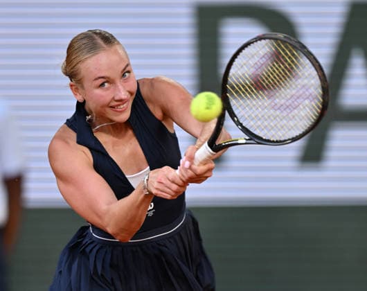 2026 French Open, Roland-Garros - Day 7 PARIS, FRANCE - MAY 30: Anastasia Potapova of Austria in action against Coco Gauff of United States during their Women s Singles third round match on Day Seven of the 2026 French Open at the Roland-Garros Complex in Paris on May 30, 2026. Mustafa Yalcin Anadolu Paris France. Editorial use only. Please get in touch for any other usage.  Copyright: x2026xAnadoluxMustafaxYalcinx