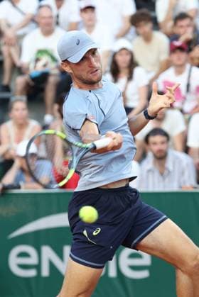 Belgian Raphael Collignon pictured in action, a forehand at a third round match between Italian Arnaldi and Belgian Collignon, in the men s singles at the Roland Garros French Open tennis tournament, in Paris, France, Saturday 30 May 2026. This year s tournament takes place from 18 May to 07 June. VIRGINIExLEFOUR  x175487877x
