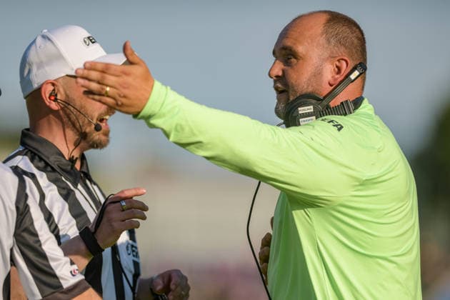 Thomas Koesling Comlaining at Ref, Kößling, Kösling,Frankfurt Galaxy vs Munich Ravens, American Football, European Football Alliance, Week 3, 2026, 30.05.2026, Frankfurt PSD Bank Arena Germany Copyright: xFootxBowlxPressexFotoxAgentur JUx