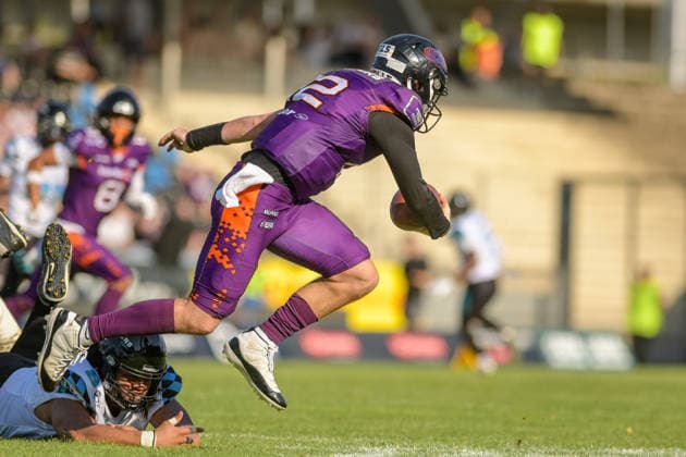 Ethan Garbers (Frankfurt Galaxy, 12) runs with the ball, Frankfurt Galaxy vs Munich Ravens, American Football, European Football Alliance, Week 3, 2026, 30.05.2026, Frankfurt PSD Bank Arena Germany Copyright: xFootxBowlxPressexFotoxAgentur JUx