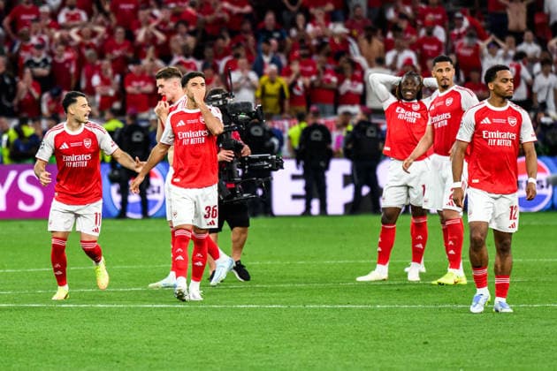 260530 Players of Arsenal looks dejected after the UEFA Champions League final match between Paris Saint-Germain and Arsenal on May 30, 2026 in Budapest. Photo: Maxim Thore BILDBYRAN kod MT MT1056 fotboll football soccer fotball uefa champions league champions league paris saint-germain arsenal bbeng depp Copyright: MAXIMxTHORE BB260530MT214