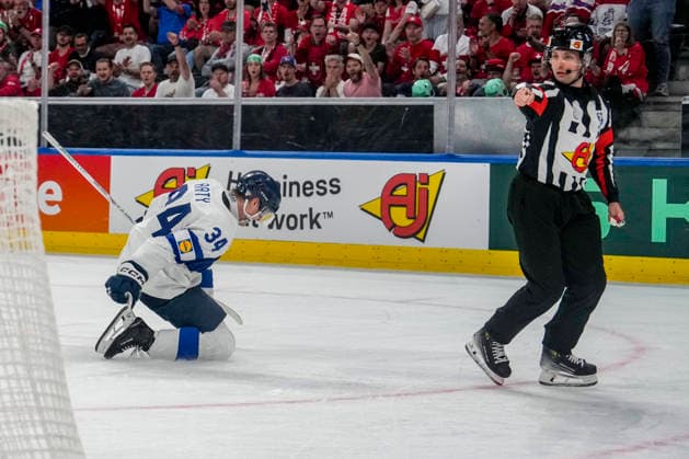 ZURICH, SWITZERLAND - MAY 30: Aatu Raty of Finland celebrates his goal during the 2026 IIHF Ice hockey, Eishockey World Championship, WM, Weltmeisterschaft Switzerland game between Canada and Finland at Swiss Life Arena on May 30, 2026 in Zurich, Zurich. Zurich Swiss Life Arena Zurich Switzerland Copyright: xJustPictures.ch JarixPestelaccix jp-en-EuSpIm-JP6_JAR_Canada_Finland_30May2026_00145