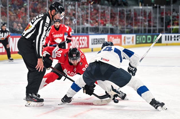 ZURICH, SWITZERLAND - MAY 30: Ryan O™reilly of Canada and Aatu Raty of Finland battle for the puck on a faceoff during the 2026 IIHF Ice hockey, Eishockey World Championship, WM, Weltmeisterschaft Switzerland game between Canada and Finland at Swiss Life Arena on May 30, 2026 in Zurich, Zurich. Zurich Swiss Life Arena Zurich Switzerland Copyright: xJustPictures.ch AndreaxBrancax jp-en-EuSpIm-JP7_ANB_FinCze_30052026_6189