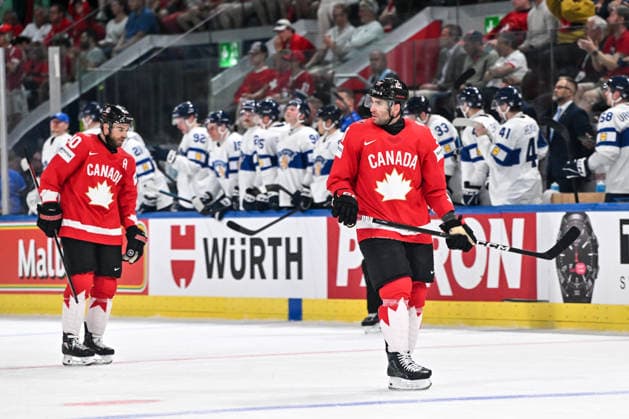 ZURICH, SWITZERLAND - MAY 30: John Tavares of Canada R) disappointed after a goal against during the 2026 IIHF Ice hockey, Eishockey World Championship, WM, Weltmeisterschaft Switzerland game between Canada and Finland at Swiss Life Arena on May 30, 2026 in Zurich, Zurich. Zurich Swiss Life Arena Zurich Switzerland Copyright: xJustPictures.ch AndreaxBrancax jp-en-EuSpIm-JP7_ANB_FinCze_30052026_6291