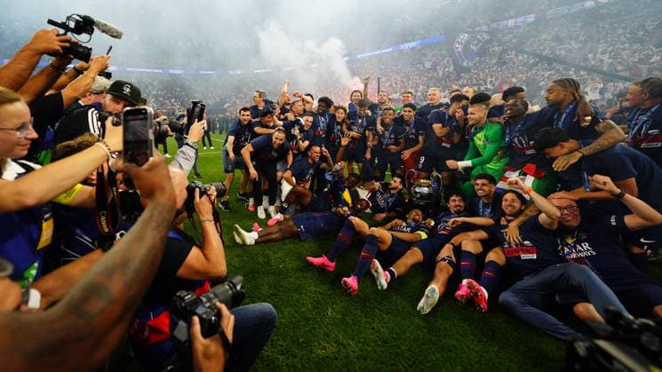 HUN: Paris Saint-Germain FC - Arsenal FC. UEFA Champions League™s Final. PSG players celebrate with the UEFA Champions League trophy after winning the 2025 UEFA Champions League final during the UEFA Champions League™s Final match between Paris Saint-Germain FC and Arsenal FC played at Ferenc Puskas Arena Stadium on May 30, 2026 in Budapest, Hungary. kpng Copyright: xBaguxBlancox xPRESSINPHOTOx PS_260530_PSG_ARS_2526_193