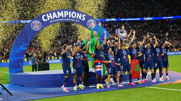 HUN: Paris Saint-Germain FC - Arsenal FC. UEFA Champions League™s Final. PSG players celebrate with the UEFA Champions League trophy after winning the 2025 UEFA Champions League final during the UEFA Champions League™s Final match between Paris Saint-Germain FC and Arsenal FC played at Ferenc Puskas Arena Stadium on May 30, 2026 in Budapest, Hungary. kpng Copyright: xBaguxBlancox xPRESSINPHOTOx PS_260530_PSG_ARS_2526_199