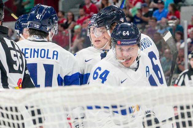 ZURICH, SWITZERLAND - MAY 30: Finland celebrates his second goal during the 2026 IIHF Ice hockey, Eishockey World Championship, WM, Weltmeisterschaft Switzerland game between Canada and Finland at Swiss Life Arena on May 30, 2026 in Zurich, Zurich. Zurich Swiss Life Arena Zurich Switzerland Copyright: xJustPictures.ch JarixPestelaccix jp-en-EuSpIm-JP6_JAR_Canada_Finland_30May2026_00118
