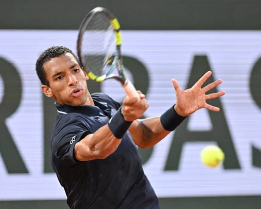 2026 French Open, Roland-Garros - Day 7 PARIS, FRANCE - MAY 30: Felix Auger-Aliassime of Canada in action against Brandon Nakashima of US during their men s singles match on day 7 of the French Open tennis tournament on Court Philippe-Chatrier at the Roland-Garros Complex in Paris on May 30, 2026. Mustafa Yalcin Anadolu Paris France. Editorial use only. Please get in touch for any other usage.  Copyright: x2026xAnadoluxMustafaxYalcinx