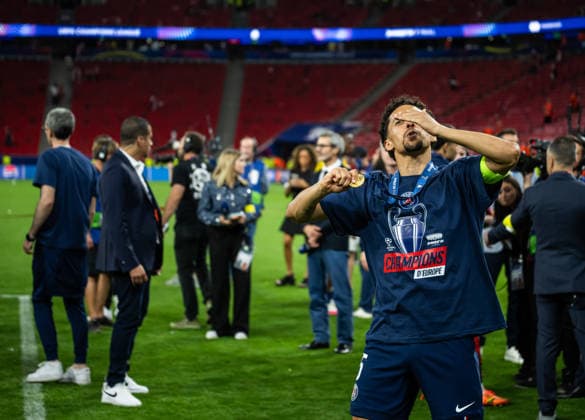 260530 Marquinhos of Paris Saint-Germain celebrates after the UEFA Champions League final match between Paris Saint-Germain and Arsenal on May 30, 2026 in Budapest. Photo: Maxim ThorÃ BILDBYRAN kod MT MT1056 fotboll football soccer fotball uefa champions league champions league paris saint-germain arsenal bbeng interiör jubel Copyright: MAXIMxTHORE BB260530MT271