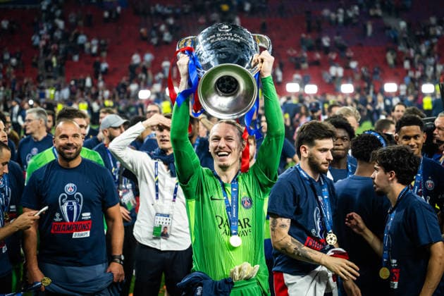 260530 Goalkeeper Matvey Safonov of Paris Saint-Germain celebrates after the UEFA Champions League final match between Paris Saint-Germain and Arsenal on May 30, 2026 in Budapest. Photo: Maxim ThorÃ BILDBYRAN kod MT MT1056 fotboll football soccer fotball uefa champions league champions league paris saint-germain arsenal bbeng interiör jubel Copyright: MAXIMxTHORE BB260530MT285