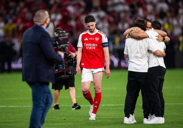 260530 Declan Rice of Arsenal looks dejected after the UEFA Champions League final match between Paris Saint-Germain and Arsenal on May 30, 2026 in Budapest. Photo: Maxim ThorÃ BILDBYRAN kod MT MT1056 fotboll football soccer fotball uefa champions league champions league paris saint-germain arsenal bbeng interiör depp Copyright: MAXIMxTHORE BB260530MT318