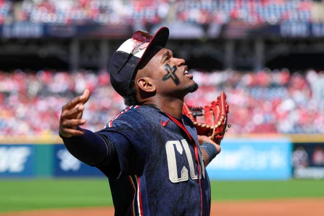 May 30, 2026: Cleveland Guardians left fielder Angel MartoÂnez (1) raises his arms in the air and gestures prior to the Major League Baseball game between the Boston Red Sox and Cleveland Guardians at Progressive Field in Cleveland, Ohio. CSM Cleveland United States of America - ZUMAc04_ 20260530_zma_c04_001 Copyright: xBrianxFisherx
