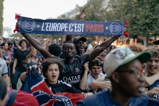 PSG wins the Champions League for the second year in a row Alexis Sciard IP3; Paris, France, May 30, 2026 - Paris Saint-Germain (PSG) fans are gathering on the Champs-Elysees following their team s victory over Arsenal in the Champions League final PSG, LIGUE DES CHAMPIONS  Copyright: xIP3xPRESS MAXPPPxAlexisxSciardx IP3ASCI2605307 IP3ASCI2605307