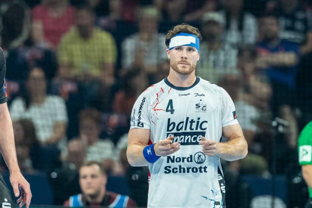 Johannes Golla (SG Flensburg-Handewitt) looks on during the handball semi-final of the the Winamax EHF Finals 2026 between MT Melsungen and SG Flensburg-Handewitt at Barclays Arena on May 30, 2026 in Hamburg, Germany. -