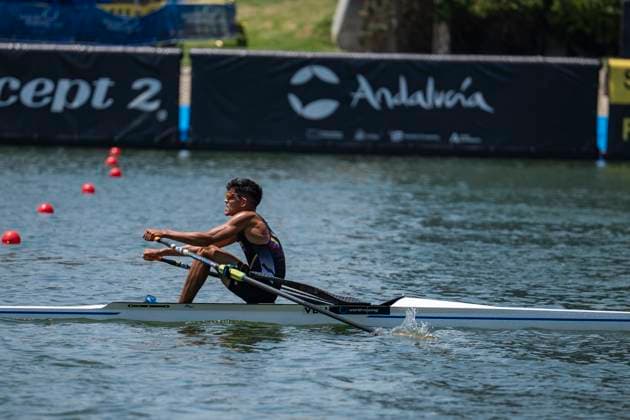 Seville, Spain. 30 May 2026. Rower Jonas Diaz (Venezuela) during the LM1x Lightweight Men s Single Sculls Final A Race at the World Rowing Cup 1 2026 at CEAR La Cartuja. Copyright: xDavidxSarmientox xVWPicsx DSG-0866