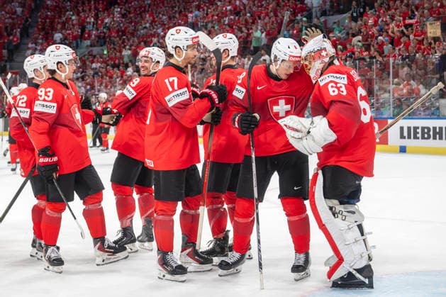 V.l.n.r. Theo Rochette, Damien Riat, Ken Jäger, Simon Knak, Torhüter Leonardo Genoni, SUI, Schweiz - Norwegen, Halbfinal, Eishockey WM, Zürich 30.05.2026