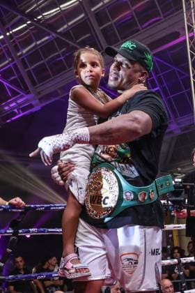 nBelgian boxer Ryad Merhy celebrates after winning the WBC world bridgerweight (super cruiserweight) championship boxing match between Belgian Merhy and South African Lerena, at the Charleroi boxing gala, Saturday 30 May 2026, in Charleroi. BRUNOxFAHY  x175503953x