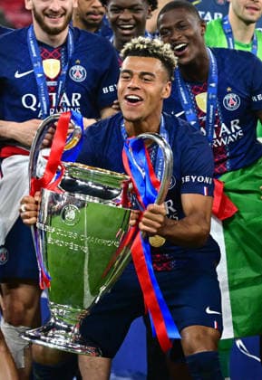 Désiré Doué - Le PSG remporte la Ligue Des Champions 2026, pour la seconde fois d affilée face à Arsenal au stade Ferenc-Puskas à Budapest le 30 mai 2026. Christian Liewig Bestimage PSG wins the Champions League 2026, for the second time in a row against Arsenal at the Ferenc Puskas Stadium in Budapest on May 30, 2026. Budapest Hongrie  Copyright: xChristianxLiewigx xBestimagexChristianxLiewigx xBestimagex