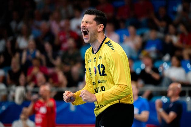 Bietigheim: HBL - 25 26 - SG BBM Bietigheim - VfL Potsdam Torhueter Maximilian Grundmann (Potsdam) Jubel Freude Emotion Bietigheim-Bissingen Egetrans Arena Baden-Württemberg Deutschland