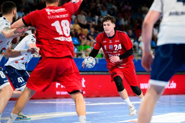 Bietigheim: HBL - 25 26 - SG BBM Bietigheim - VfL Potsdam Maxim Orlov (Bietigheim) Bietigheim-Bissingen Egetrans Arena Baden-Württemberg Deutschland