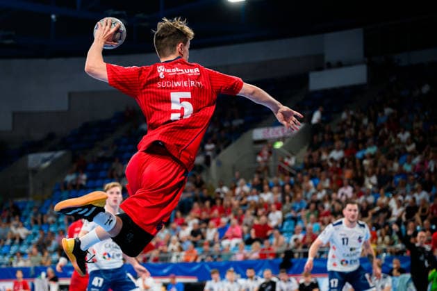 Bietigheim: HBL - 25 26 - SG BBM Bietigheim - VfL Potsdam Nico Bacani (Bietigheim) Bietigheim-Bissingen Egetrans Arena Baden-Württemberg Deutschland