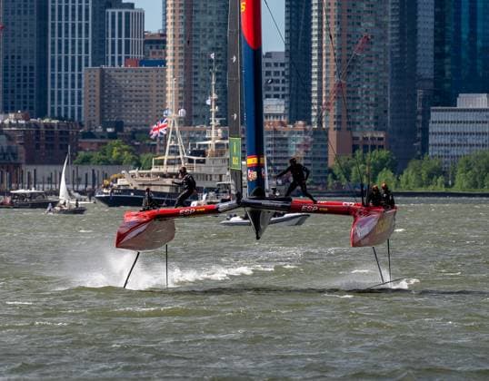 RECORD DATE NOT STATED Mubadala New York SailGP Kicks Off as Spain Takes Early Lead on Opening Day (SPO) Mubadala New York SailGP Kicks Off as Spain Takes Early Lead on Opening Day. May 30,2026, Governors Island, New York, USA: Team Spain competes during the opening day of the Mubadala New York Sail Grand Prix on the Hudson River on Saturday. Jorge Estrellado Thenews2(Foto: Jorge Estrellado Thenews2 imago images) SPO  Copyright: xJorgexEstrelladox
