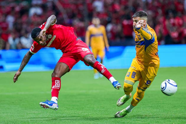 CONCACAF CHAMPIONS CUP 2026 CONCACAF CHAMPIONS CUP 2026 TOLUCA VS TIGRES UANL 30052026 TOLUCA, ESTADO DE MEXICO. Action photo of Helihno (L) of Diablos Rojos del Toluca and Fernando Gorriaran (R) of Tigres UANL, during title game of the CONCACAF Champions Cup 2026 at the Estadio Nemesio Diez of Toluca, Estado de Mexico, Mexico. Foto de accion de Helihno (L) of Diablos Rojos del Toluca and Fernando Gorriaran (R) of Tigres UANL, durante juego por el titulo de la CONCACAF Champions Cup 2026, celebrado en el Estadio Nemesio Diez de Toluca, Estado de Mexico, Mexico en contra de Tigres UANL. Photo by IMAGENSHOP AGENCIA FOTOGRAFICA TOLUCA ESTADO DE MEXICO MEXICO Copyright: xIMAGENSHOPxAGENCIAxFOTOGRAFICAx