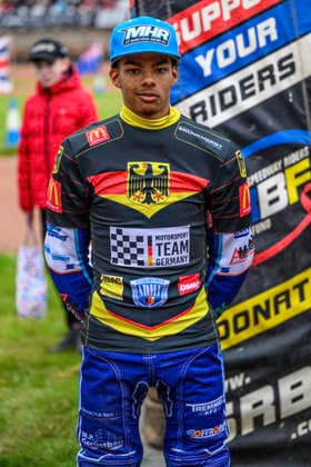 Speedway GP Qualifying Round 3 Mario Hausl of Germany participates in the Speedway GP Qualifying Round 3 at Allied Ashfield Stadium in Glasgow, United Kingdom, on May 30, 2026. Scunthorpe Lincolnshire United Kingdom  Copyright: xMIxNewsx originalFilename:fletcher-speedway260530_npftW.jpg