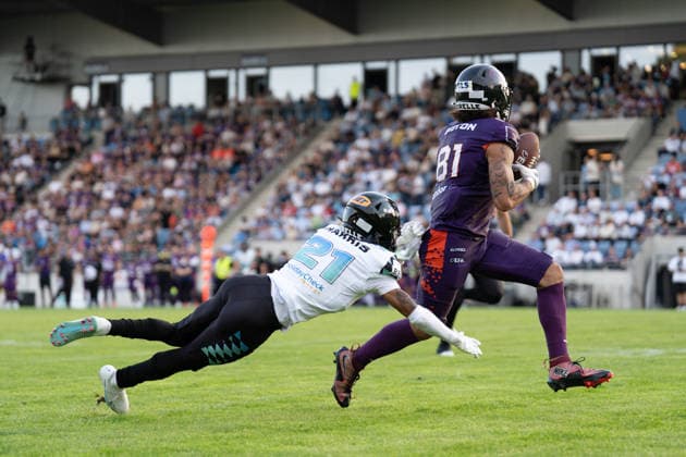 30.05.2026, xhfmx, American Football EFA European Football Alliance, Frankfurt Galaxy - Munich Ravens v.l. Bijon Harris (Munich Ravens, 21), Brevin Easton (Frankfurt Galaxy, 81) (DFL DFB REGULATIONS PROHIBIT ANY USE OF PHOTOGRAPHS as IMAGE SEQUENCES and or QUASI-VIDEO) Frankfurt am Main