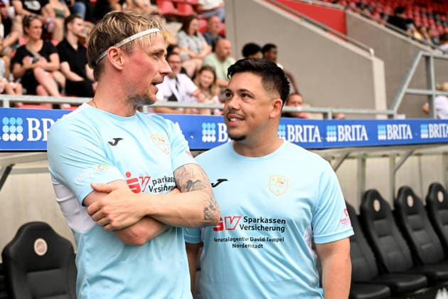 30.05.2026, xsvx, Fussball Langholz Cup 2026, v.l. Tim Heubach und Emanuel Bento Wiesbaden