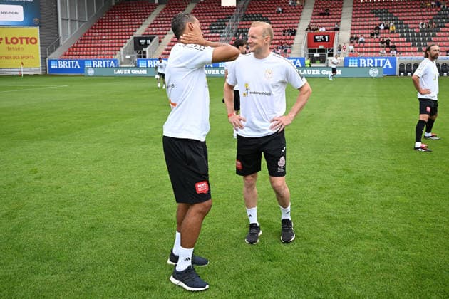 30.05.2026, xsvx, Fussball Langholz Cup 2026, v.l. Timothy Chandler (Eintracht Frankfurt) Sebastian Rode Wiesbaden
