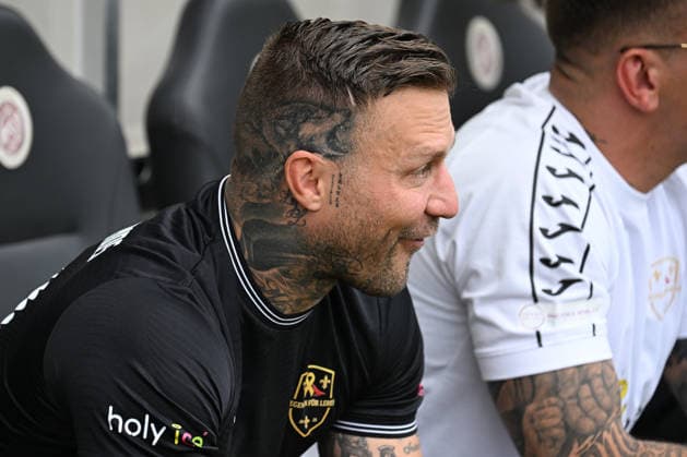 30.05.2026, xsvx, Fussball Langholz Cup 2026, v.l. Rapper Musiker Kontra K Wiesbaden