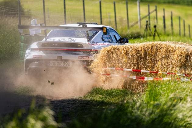 30.05.2026, GER, Motorsport Rallyesport, Maenner Frauen, Saison 2026, 61. RSC-Rallye Wartburg RSC Rallye Super Cup powered by Carunion org. MC Eisenach Team Motopark ZELTNER, Ruben (DEU) WINDISCH, Thomas (DEU) (Porsche 992 GT3 Rally GT) Am Samstagnachmittag gingen die Teilnehmer Fahrer auf die letze Wertungsprüfung Flachsgrund powered by Formella Bau GmbH. 99817 Eisenach Festplatz Spicke Thüringen Deutschland