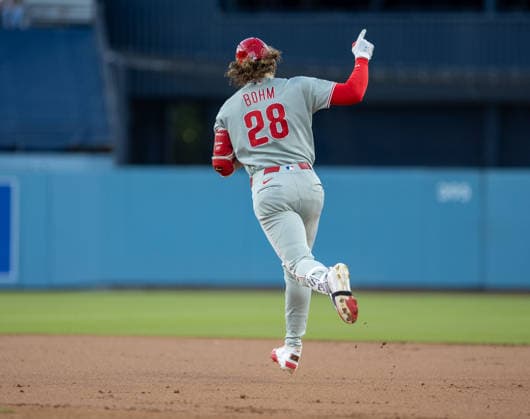 May 30, 2026, Los Angeles, California, USA: Philadelphia Phillies, (28) Alec Bohm runs the bases after hitting a solo home run against the Los Angeles Dodgers at Dodger Stadium on Saturday, May 30, 2026, in Los Angeles. . Los Angeles USA - ZUMAa60_ 0857952077st Copyright: xArmandoxArorizox