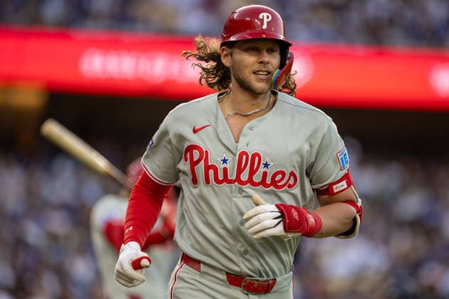 May 30, 2026, Los Angeles, California, USA: Philadelphia Phillies, (28) Alec Bohm runs the bases after hitting a solo home run against the Los Angeles Dodgers at Dodger Stadium on Saturday, May 30, 2026, in Los Angeles. . Los Angeles USA - ZUMAa60_ 0857952183st Copyright: xArmandoxArorizox