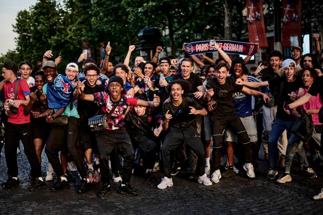 Paris supporters celebrate PSG s victory in 2026 Champions League on Champs-Elysees, on May 30, 2026. - 30 05 2026 - France Paris -  AntoninxBuratx xLexPictorium LePictorium_0335095