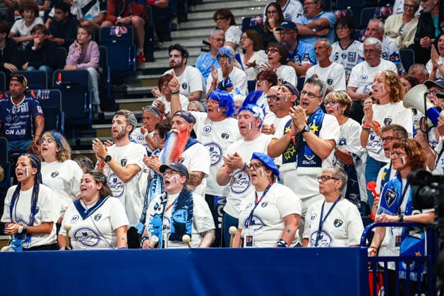 30.05.2026, xIAJx, Handball, EHF European League - WINAMAX Finals, 1. Halbfinale, Montpellier HB - THW Kiel, Barclays Arena: Fans von Montpellier HB Deutschland