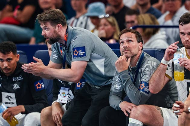 30.05.2026, xIAJx, Handball, EHF European League - WINAMAX Finals, 1. Halbfinale, Montpellier HB - THW Kiel, Barclays Arena: Christian Sprenger (THW Kiel, Co-Trainer) und Viktor Szylagyi (THW Kiel, Team Manager) Deutschland