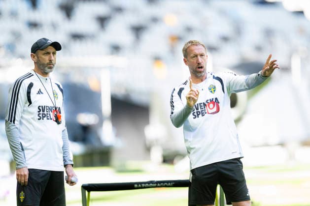 STOCKHOLM, SVERIGE 20260531 Tränare för fasta situationer Andreas Georgson och förbundskapten Graham Potter under herrlandslagets träning pa Strawberry Arena pa söndagen, inför mandagens vänskapsmatch mot Norge och kommande VM i USA. STOCKHOLM SVERIGE x10050x Copyright: xPontusxLundahl TTx FOTBOLLSLANDSLAGET TRÄNING