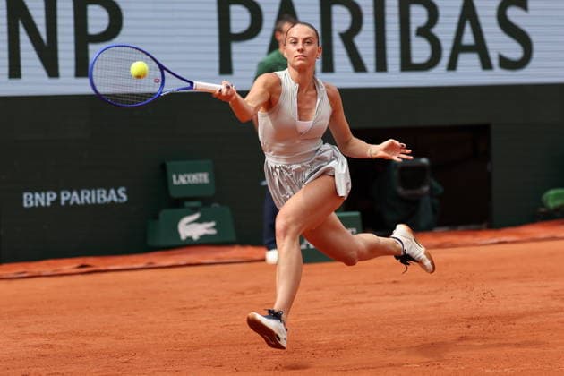 ROLAND GARROS 2026 Thierry Larret MAXPPP - PARIS (75) 31 05 2026 Thierry Larret Maxppp. Tennis. Roland Garros 2026. Internationaux de France de tennis. Stade Roland Garros, Paris (75). Le 31 Mai. Court Philippe CHATRIER : Marta KOSTYUK (UKR) vs Iga SWIATEK (POL). PARIS (75) STADE ROLAND GARROS PARIS ILE DE FRANCE FRANCE  Copyright: xMAXPPPxThierryxLarretx TLR202605313775 TLR202605313775