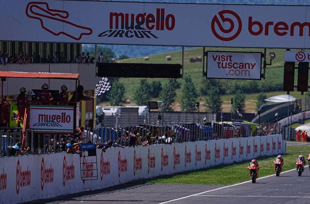 May 31, 2026, Scarperia (Florence, Italy: Spanish rider Brian Uriarte of Red Bull KTM crosses the finishing line to win the Moto3 race for the Motorcycling Grand Prix of Italy at the Mugello circuit in Scarperia (Florence), Italy, 31 May 2026. ANSA CLAUDIO GIOVANNINI. Motorcycling Grand Prix Of Italy  - ZUMAa110 20260531_zaf_a110_001 Copyright: xClaudioxGiovanninix