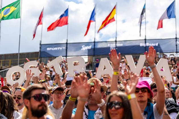 Fans during the Ondrej Perusic and Jiri Sedlak of Czech Republic vs Taylor Crabb and Andrew Benesh of USA match at the Pro Tour, Beach volleyball, Beachvolleyball tournament of Elite category, Ostrava, Czech Republic, May 31, 2026. (CTKxPhoto VladimirxPrycek) CTKPhotoP2026053102375  CTKPhotoP2026053102375