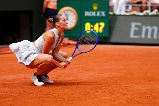Marta Kostyuk in fourth round action French Open Tennis, Day Eight, Tennis, Roland Garros, Paris, France - 31 May 2026Paris Roland Garros France EDITORIAL USE ONLY No use with unauthorised audio, video, data, fixture lists, club league logos or live services. Online in-match use limited to 120 images, no video emulation. No use in betting, games or single club league player publications.  Copyright: xJavierxGarcia Shutterstockx 16898320aa