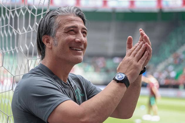 Murat Yakin (Schweiz, Trainer) vor Spielbeginn , Schweiz, Fussball, Freundschaftsspiel, Schweiz vs. Jordanien, 31.05.2026, St. Gallen Kybunpark Hessen Schweiz Copyright: xGrantxHubbsx