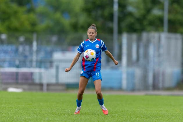 Regionalliga Nordost Frauen: F.C. Hansa Rostock vs. 1. FFV Erfurt; Rostock; 31.05.2026 Ella Brunsendorf ( 17; F.C. Hansa Rostock) Regionalliga Nordost Frauen: F.C. Hansa Rostock vs. 1. FFV Erfurt; Sportforum Leichtathletikstadion Rostock; 31.05.2026 Copyright: xBEAUTIFULxSPORTS Duehringx