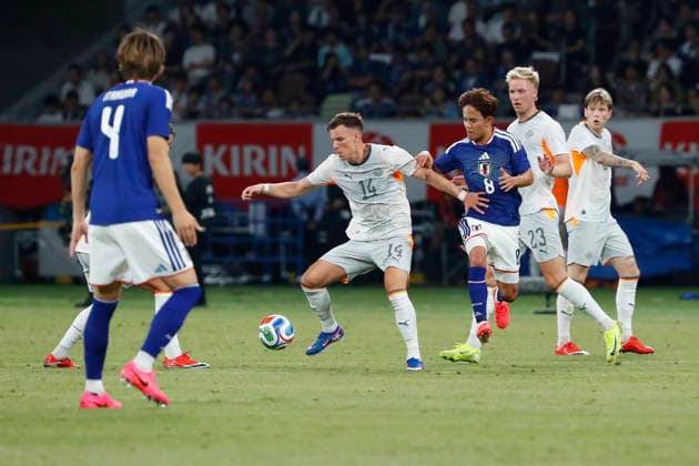 May 31, 2026, Tokyo, Japan: (C) Andri Fannar BALDURSSON (14) of Iceland in actionÃ¢â‚¬¹ during the Kirin Challenge Cup 2026, an International Friendly, Länderspiel, Nationalmannschaft match between Japan and Iceland at the National Stadium in Tokyo. Halftime score: Japan 0 - 0 Iceland. Soccer 2026: Japan Vs Iceland  - ZUMAm191 20260531_aap_m191_008 Copyright: xRodrigoxReyesxMarinx