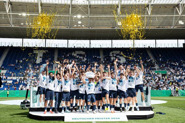 U19-DFB-Nachwuchsliga A, 2025 2026, Finale: TSG Hoffenheim U19 - 1. FC Köln U19; 31.05.2026 TSG 1899 Hoffenheim U19 deutscher Meister 2026, Siegerehrung, Meisterschale. U19-DFB-Nachwuchsliga A, 2025 2026, Finale: TSG Hoffenheim U19 - 1. FC Köln U19; PreZero Arena, Sinsheim; 31.05.2026 DFB regulations prohibit any use of photographs as image sequences and or quasi video. Copyright: xBEAUTIFULxSPORTS Buriakovx