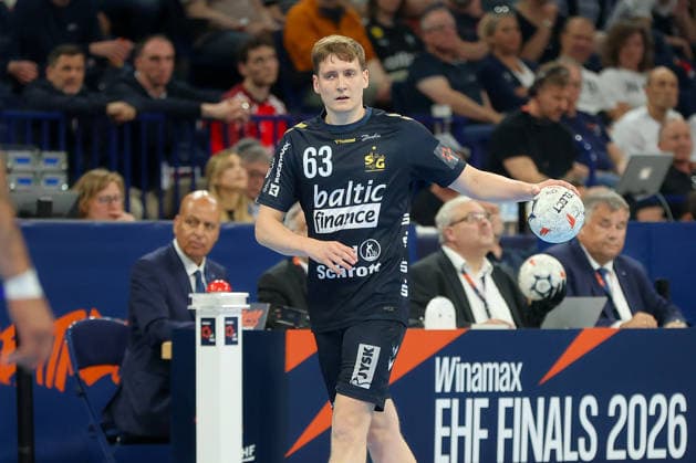 31.05.2026 ,xgox, Handball - Handball - EHF European League, Spiel um Platz 3 Montpellier Handball - SG Flensburg-Handewitt emspor, v.l. Domen Novak (Flensburg, 63) am Ball, plays the ball Hamburg